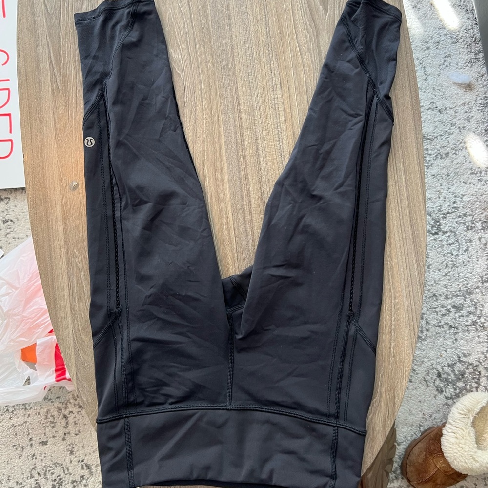Capri black leggings